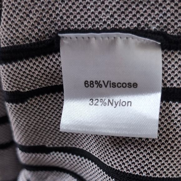 Aleezxa Paris Houndstooth Knit Pleated Skirt Button-Front Skirt - Picture 13 of 15